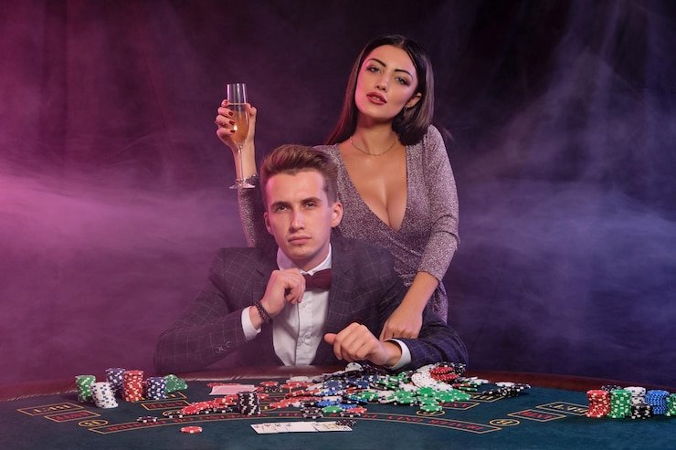 Siklus permainan Bigger Bass Bonanza menunjukkan gulungan berputar dan fitur bonus